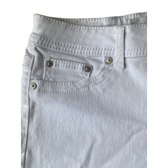 NWOT Seven7 Women's Size 4 Rolled Cuff White Denim Weekend Shorts MSRP$49 - Picture 3 of 8